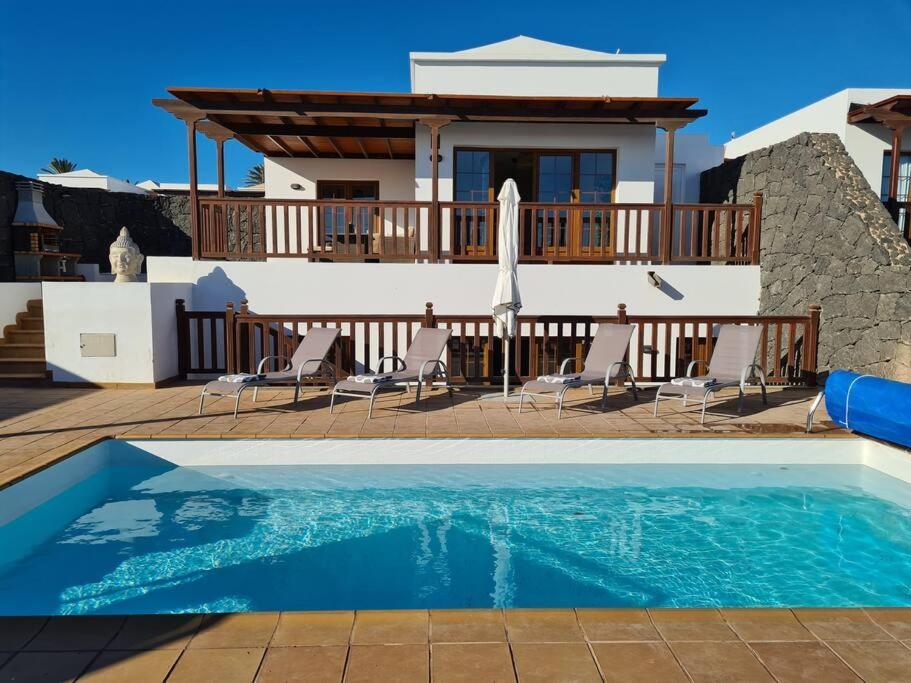 Luxury 4-Bedroom Villa With Heated Pool + Sea View Playa Blanca  Exteriér fotografie
